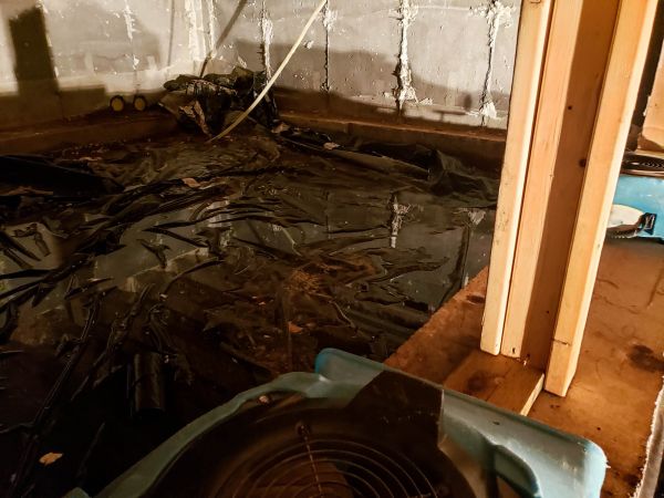 Crawlspace Water Cleanup in Webster